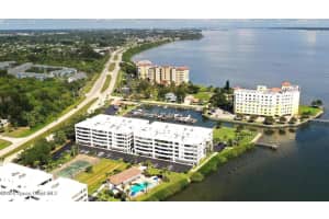 5011 Dixie Highway, Palm Bay, FL 32905 - MLS#1059902