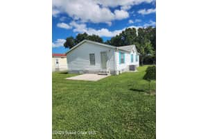 1055 Wren Circle, Barefoot Bay, FL 32976 - MLS#1059914