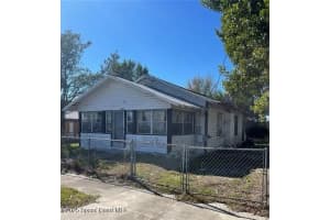 518 Orange Street, Auburndale, FL 33823 - MLS#1060052