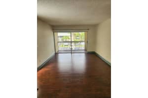 963 Sonesta Avenue Ne 206, Palm Bay, Fl 32905 - Off Market