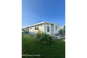 1447 Barefoot Circle, Barefoot Bay, FL 32976 - MLS#1060266