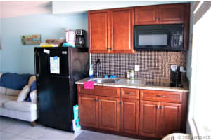 424 Arrowhead Lane, Melbourne Beach, FL 32951 Sold 12/11/25