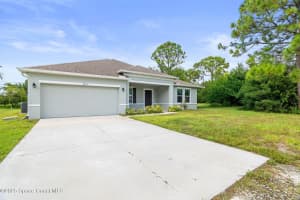 8225 95th Court, Vero Beach, FL 32967 - MLS#1060593