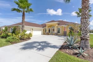 581 Toynbee Road, Palm Bay, FL 32908 - MLS#1060963