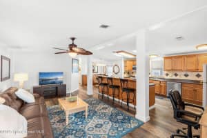 561 Marlin Circle, Barefoot Bay, FL 32976 - MLS#1061019