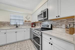 906 Canal St, New Smyrna Beach, FL 32168, Sold 10/31/25