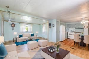 221 Berry Court, Palm Bay, FL 32907 - MLS#1061139