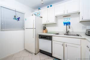 332 Nikomas Way, Melbourne Beach, FL 32951 - MLS#1061150