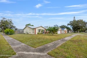 2101 Gunpowder Drive, Palm Bay, FL 32905 - MLS#1061159