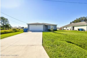 318 Silver Frost Street, Palm Bay, FL 32909 - MLS#1061199