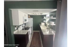 1300 Arlington Lane, Palm Bay, FL 32905 - MLS#1061212