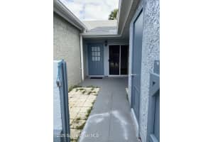 1430 Malibu Circle, Palm Bay, FL 32905 - MLS#1061292