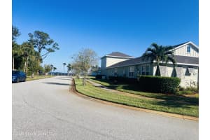 19 Lagoon Way, Titusville, FL 32780 - MLS#1061327