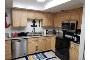 7801 Maplewood Drive, 916, Melbourne, FL 32904 - MLS#1061629