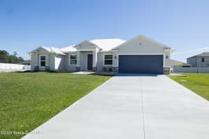 526 Falmouth Street, Palm Bay, FL 32908 - MLS#1061638