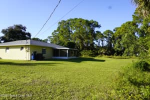 1421 Grand Court, Palm Bay, FL 32907 - MLS#1061691