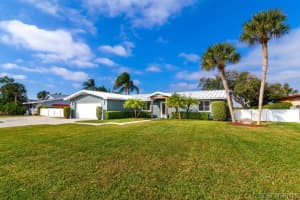 612 Monroe Avenue, Cape Canaveral, FL 32920 - MLS#1061822