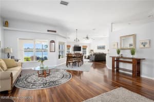 935 Southlakes Way, Vero Beach, FL 32968 - MLS#1061989