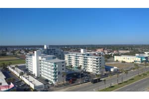 530 Sunset Lakes Drive, Merritt Island, FL 32953 - MLS#1061999