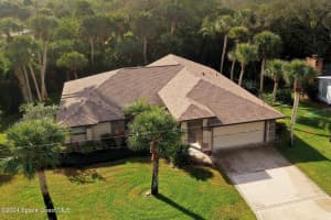 281 Beverly Court, Melbourne Beach, FL 32951 - MLS#1062060
