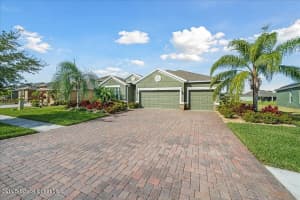 634 Easton Forest Circle, Palm Bay, FL 32909 - MLS#1062119