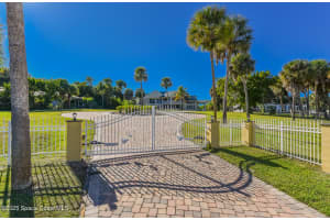 3343 Indian River Drive, Fort Pierce, FL 34982 - MLS#1062160