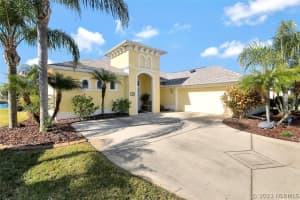 840 Avalon Street, Palm Bay, FL 32909 - MLS#1062172