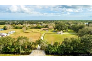290 Bry Lynn Drive, Melbourne, FL 32904 Sold 12/19/25