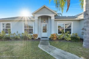 1260 Monument Avenue, Palm Bay, FL 32909 - MLS#1062340