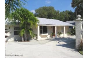 749 Siesta Drive, Sarasota, FL 34243 - MLS#1062608