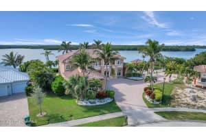 7 Cove View Court, Cocoa Beach, FL 32931 - MLS#1062662