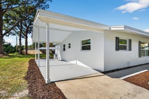 56 1st Court, Vero Beach, FL 32962 - MLS#1062863