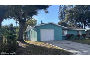 855 Angle Street, Palm Bay, FL 32905 - MLS#1062978