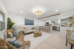 325 Eva Street, Palm Bay, FL 32907 - MLS#1063019