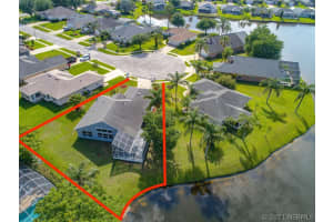 1735 Bluebird Court, Melbourne, FL 32935 - MLS#1063279