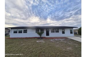 980 Bacon Circle, Palm Bay, FL 32905 - MLS#1063359