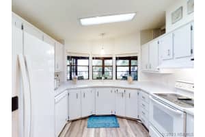 1660 Bottlebrush Drive, Palm Bay, FL 32905 - MLS#1063395