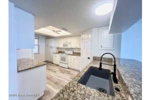 102 Riverside Drive, Cocoa, FL 32922 - MLS#1063405