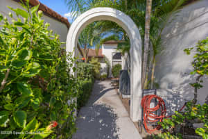 2204 Parkside Place, Indian Harbour Beach, FL 32937 - MLS#1063568