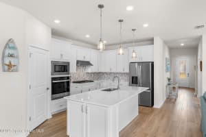 8870 Shoreline Avenue, Melbourne, FL 32940 - MLS#1063616