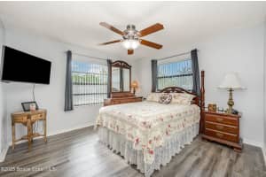 220 Cinnamon Lake Circle, Melbourne, FL 32901 - MLS#1063721