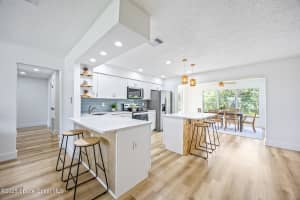 725 Venetian Way, Merritt Island, FL 32953 - MLS#1063949