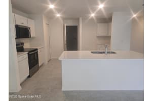 971 Richmond Circle, Palm Bay, FL 32908 - MLS#1063972