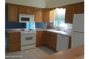 520 Avondale Road, Palm Bay, FL 32907 - MLS#1064200