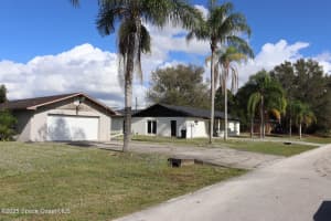 363 Royal Street, Palm Bay, FL 32909 - MLS#1064238