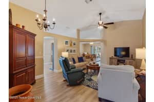 973 13th Square, Vero Beach, FL 32960 - MLS#1064327