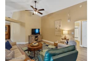 973 13th Square, Vero Beach, FL 32960 - MLS#1064327