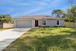 700 Tejon Avenue, Palm Bay, FL 32908 - MLS#1064442