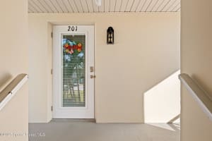 110 Springlake Court, Vero Beach, FL 32962 - MLS#1064571