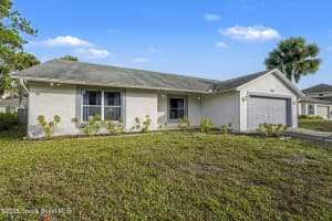 709 Haryestor Avenue, Palm Bay, FL 32908 - MLS#1064598